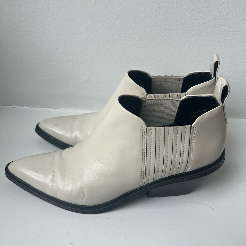 Women's White Leather Ankle Boots via spiga